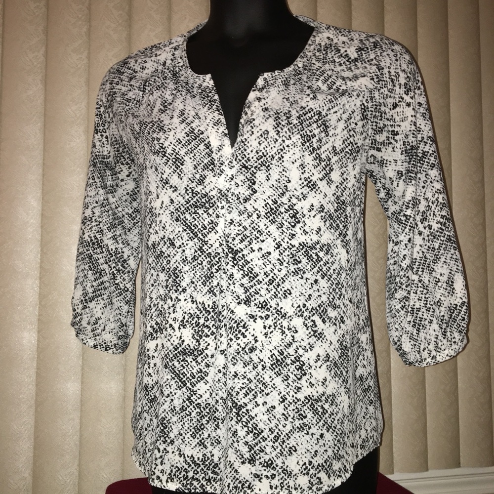 White, black, gray leopard print